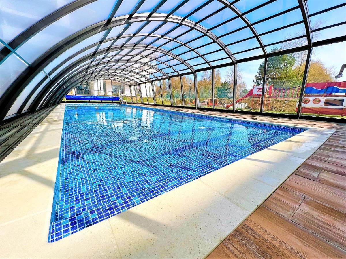 Apartament Vip Sztutolo Z Basenem Sztutowo Exterior photo
